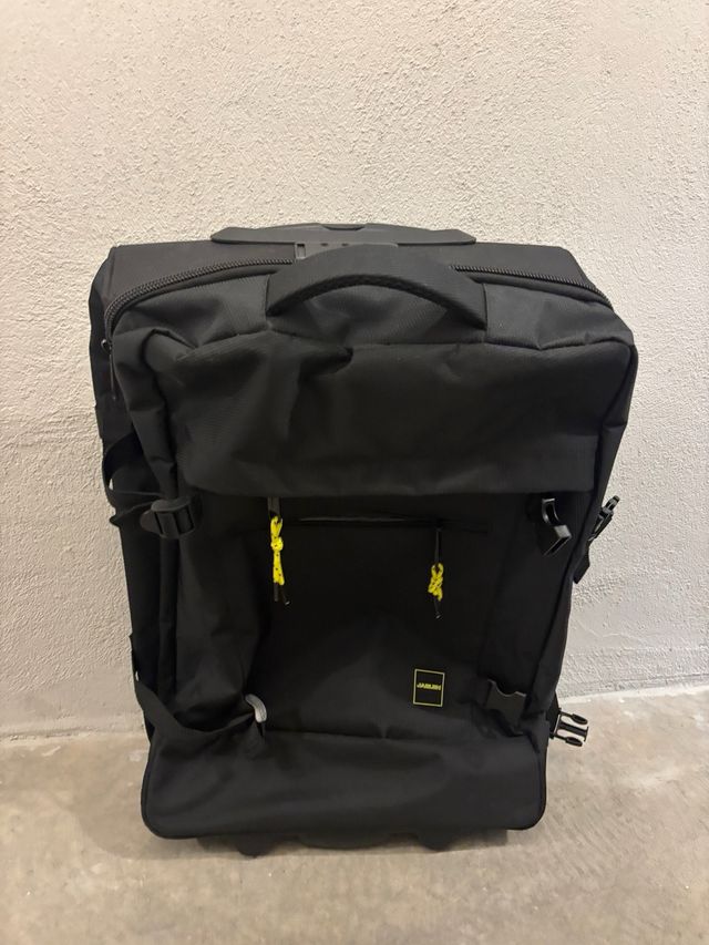 Set de 3 Maletas de cabina negra con ruedas