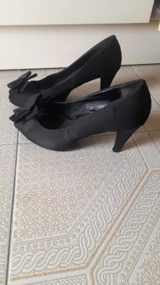 Zapatos de fiesta negros talla 39