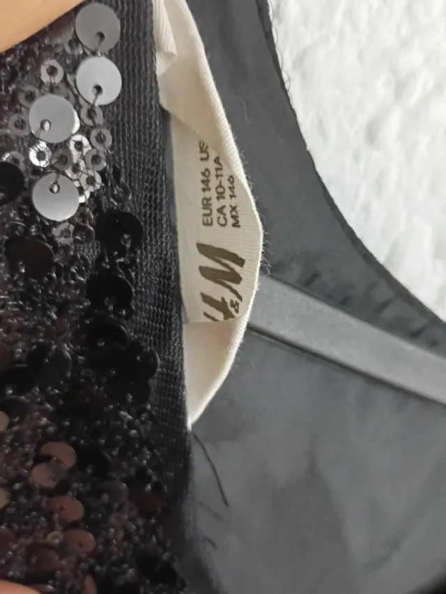 Vestido niña H&M lentejuelas negro T.146