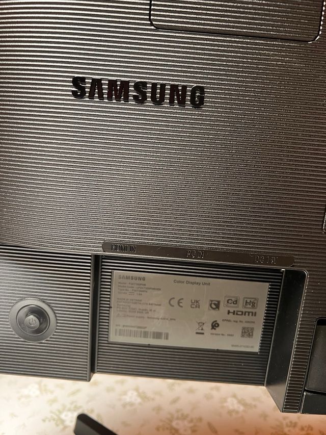 Monitor Samsung con Webcam