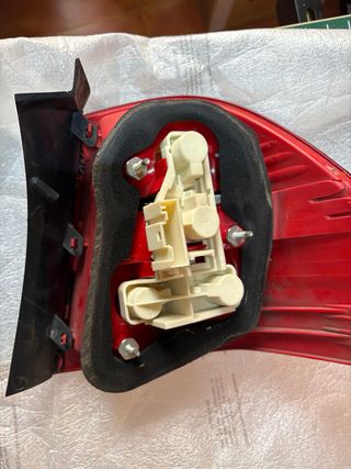 Piloto trasero BMW E91 izquierda