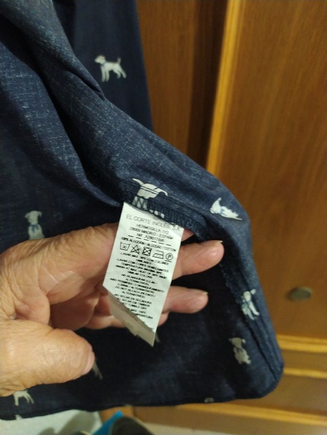 Camisa manga larga Lloyd's perros