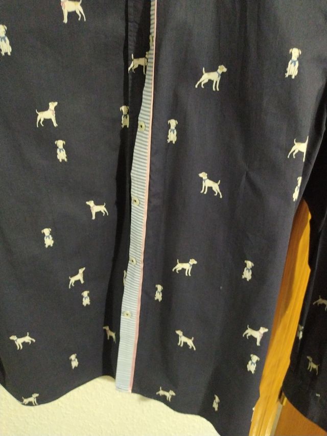 Camisa manga larga Lloyd's perros