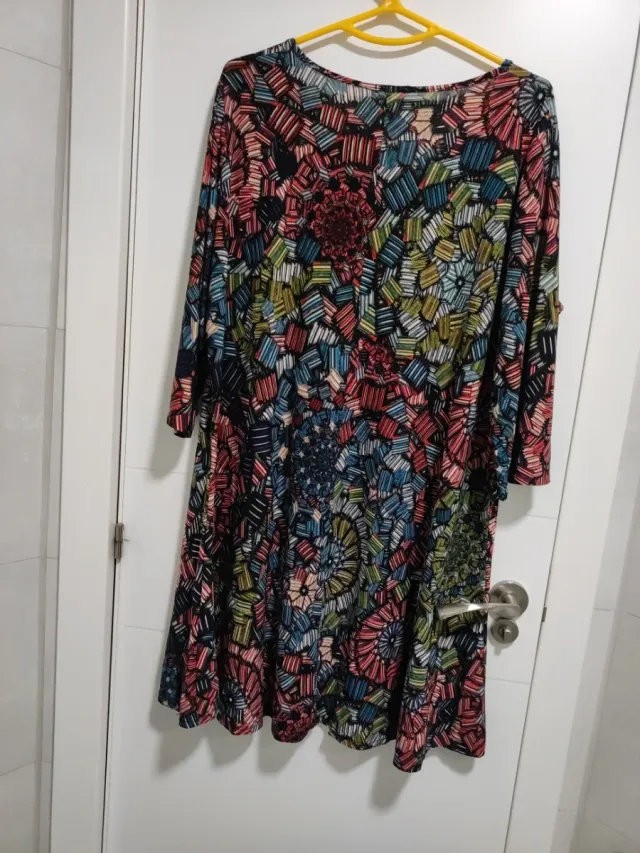 Vestido estampado talla XXL Contorno cintura 110cm