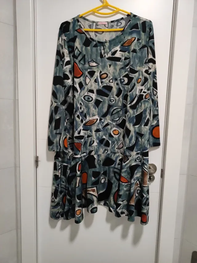 Vestido estampado talla XXL Contorno cintura 110cm