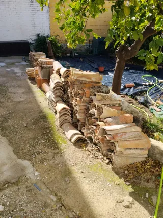 Tejas árabes de barro