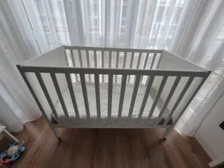 Cuna Ikea Sundvik blanca COMPLETAMENTE NUEVA.