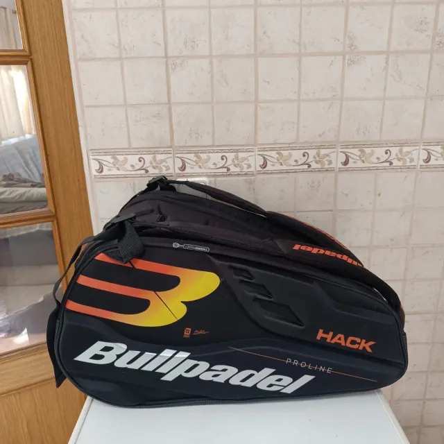 Paletero Bullpadel Hack Proline Negro Naranja