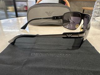 Gafas Armani EA 9528-S Negras y Grises