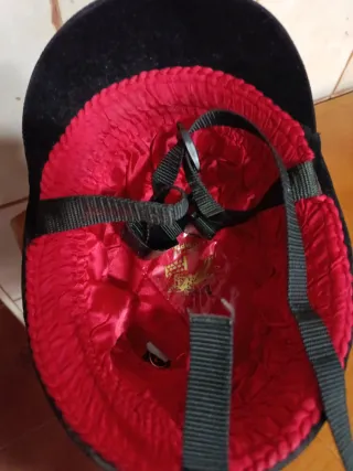 Casco de hípica negro