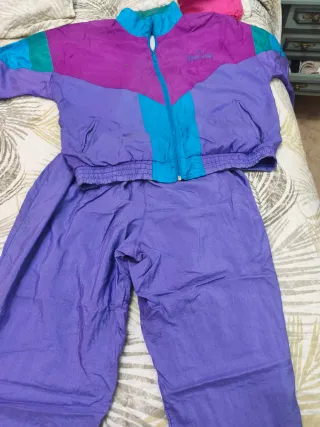 Conjunto chándal tactel vintage Boomerang morado