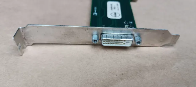 Placa Gráfica AGP DVI em bom estado.