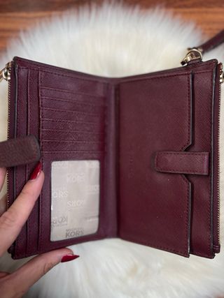 Cartera Michael Kors Borgoña Piel.