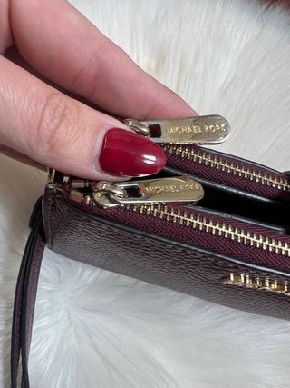 Cartera Michael Kors Borgoña Piel.