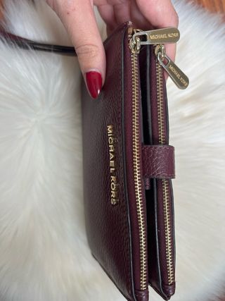 Cartera Michael Kors Borgoña Piel.