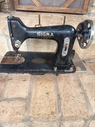 Máquina de coser antigua Sigma