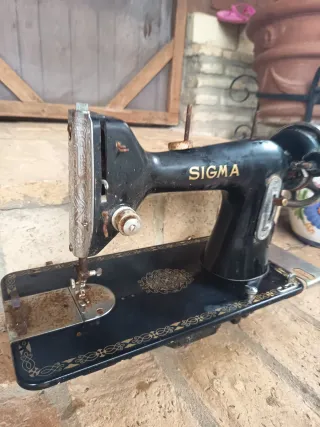 Máquina de coser antigua Sigma