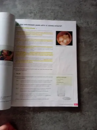 Biología y Geología. 3 Secundaria. Revuela. Pri...