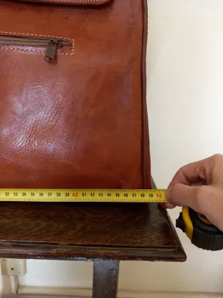 Maleta de cuero marrón