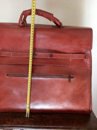 Maleta de cuero marrón