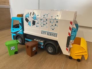 Camión de basura Playmobil con contenedores