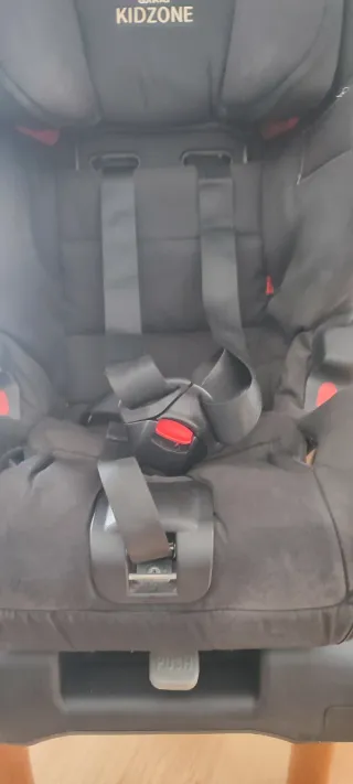 Axkid Kidzone Silla coche a contramarcha