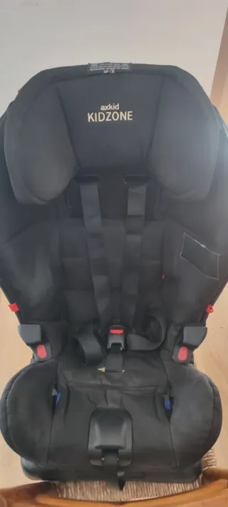 Axkid Kidzone Silla coche a contramarcha