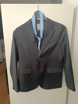 Traje Zara niño T11/12 azul