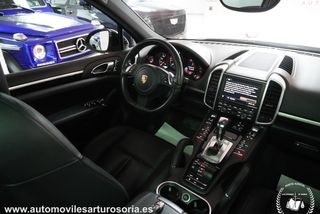 Porsche Cayenne 2012