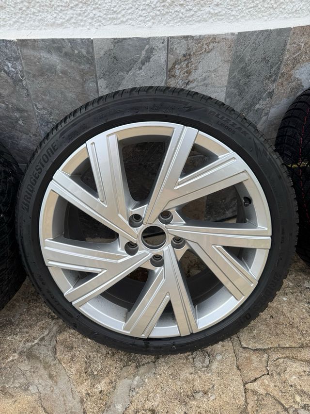 Llantas Golf 8  18“