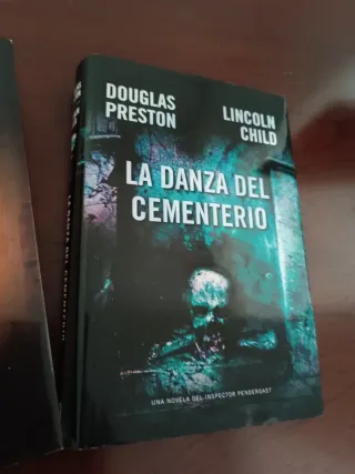 La danza del cementerio (Spanish Edition)