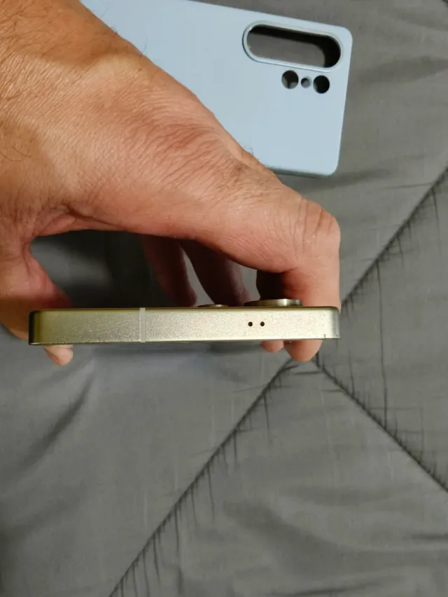 Samsung Galaxy S25 Ultra dorado