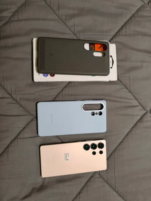 Samsung Galaxy S25 Ultra dorado