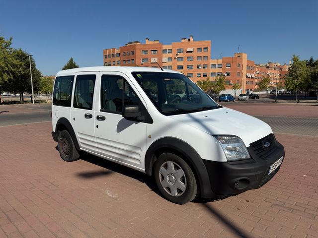 Ford Transit Connect kombi 1.8 tdci 75 cv 5 puert