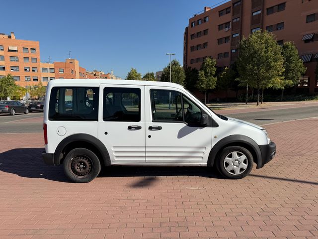 Ford Transit Connect kombi 1.8 tdci 75 cv 5 puert