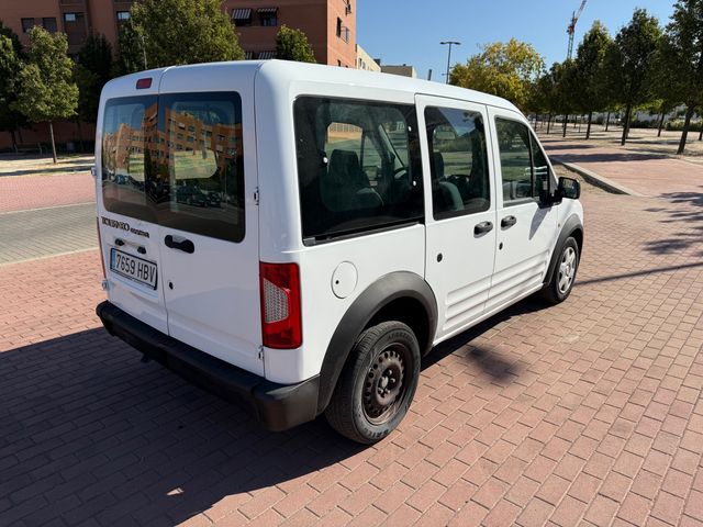 Ford Transit Connect kombi 1.8 tdci 75 cv 5 puert