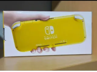 Nintendo Switch Lite Amarillo Sin Estrenar