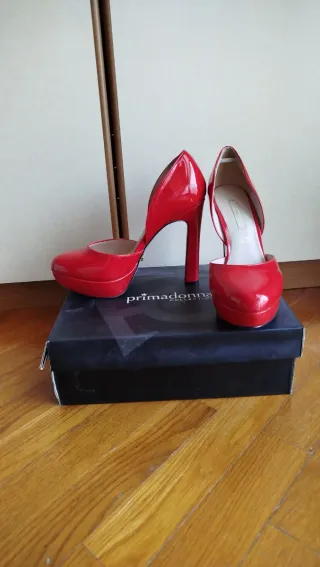 Scarpe donna rosse con tacco e plateau Tg. 39