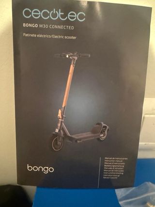 Patinete eléctrico amarillo y negro sin estrenar!!