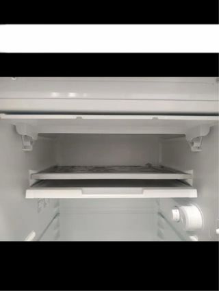 Nevera Beko Mini 82x48cm