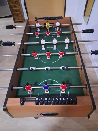 Futbolín pequeño, mesa multijuegos