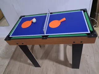 Futbolín pequeño, mesa multijuegos