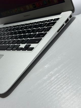 MacBook Air 2014 (A1466) i5 / 4GB / 128GB