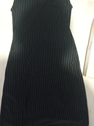 Vestito tubino nero in velluto