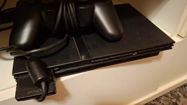 PlayStation 2 Slim Negra