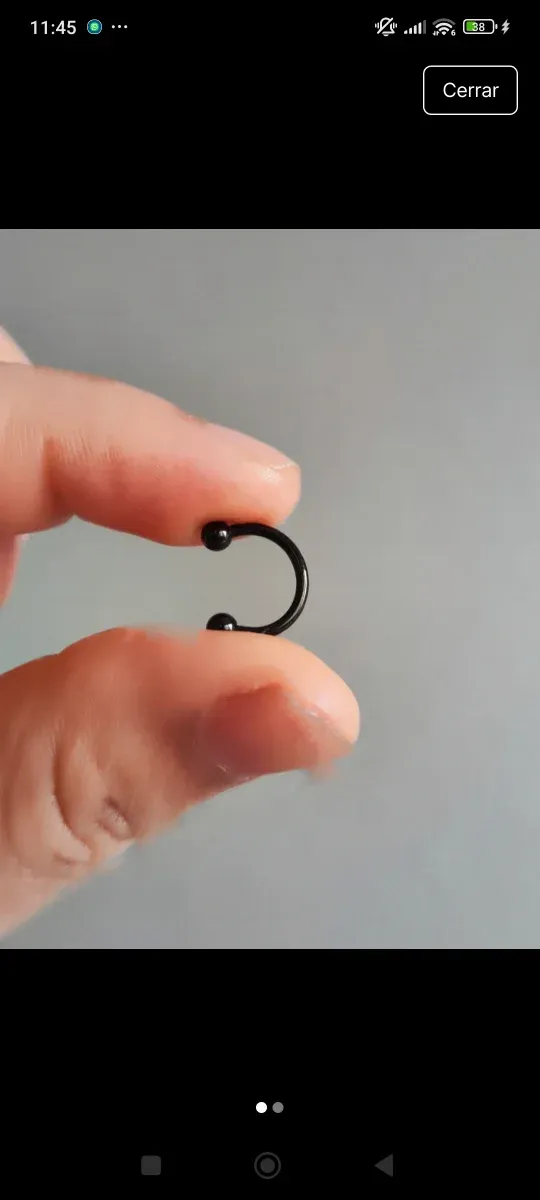 Piercing negro con bolas