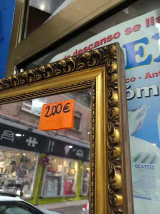 Espejo Marco Dorado