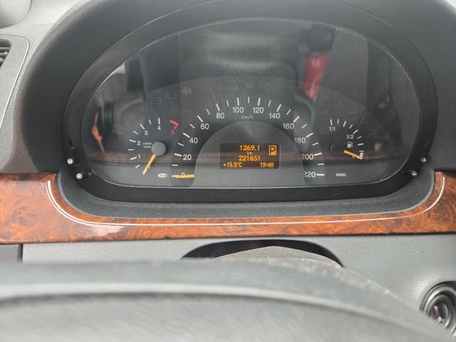 Mercedes-Benz Viano 2004