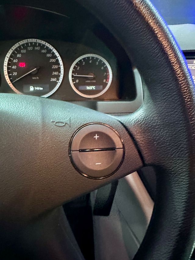 MERCEDES-BENZ CLASE C 180 Kompressor BlueEfficien