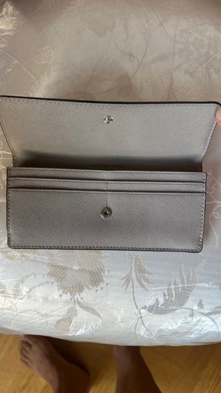 Billetera Michael Kors Gris